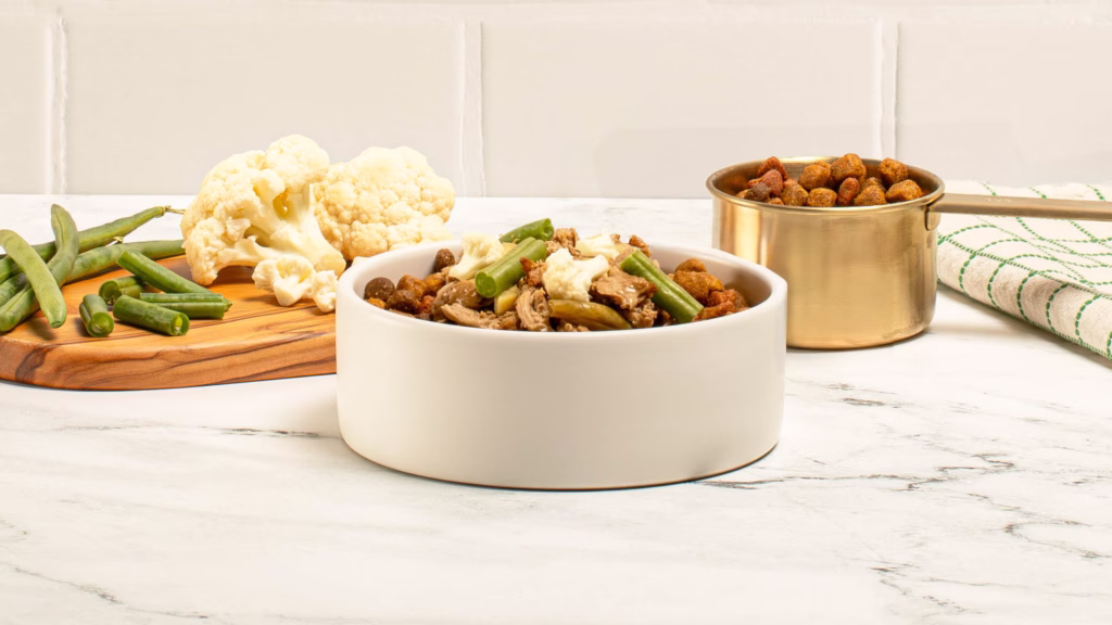 Chicken Paw Pie Bowl